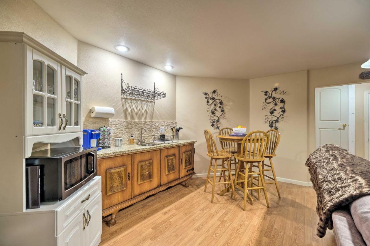 Convenient With Fire Pit About Half-mi To Lake! Apartment Groveland